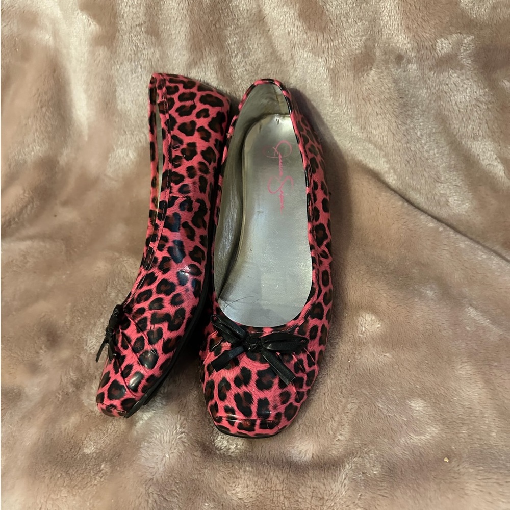Hot pink leopard Jessica Simpson 6 flats punk 90s Lisa Frank